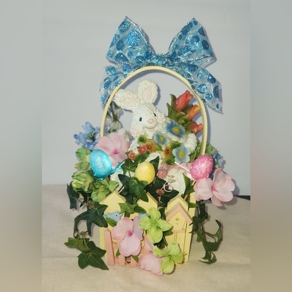 New! Handcrafted Easter Bunny Basket Floral Decor or Spring Centerpiece - Picture 1 of 7